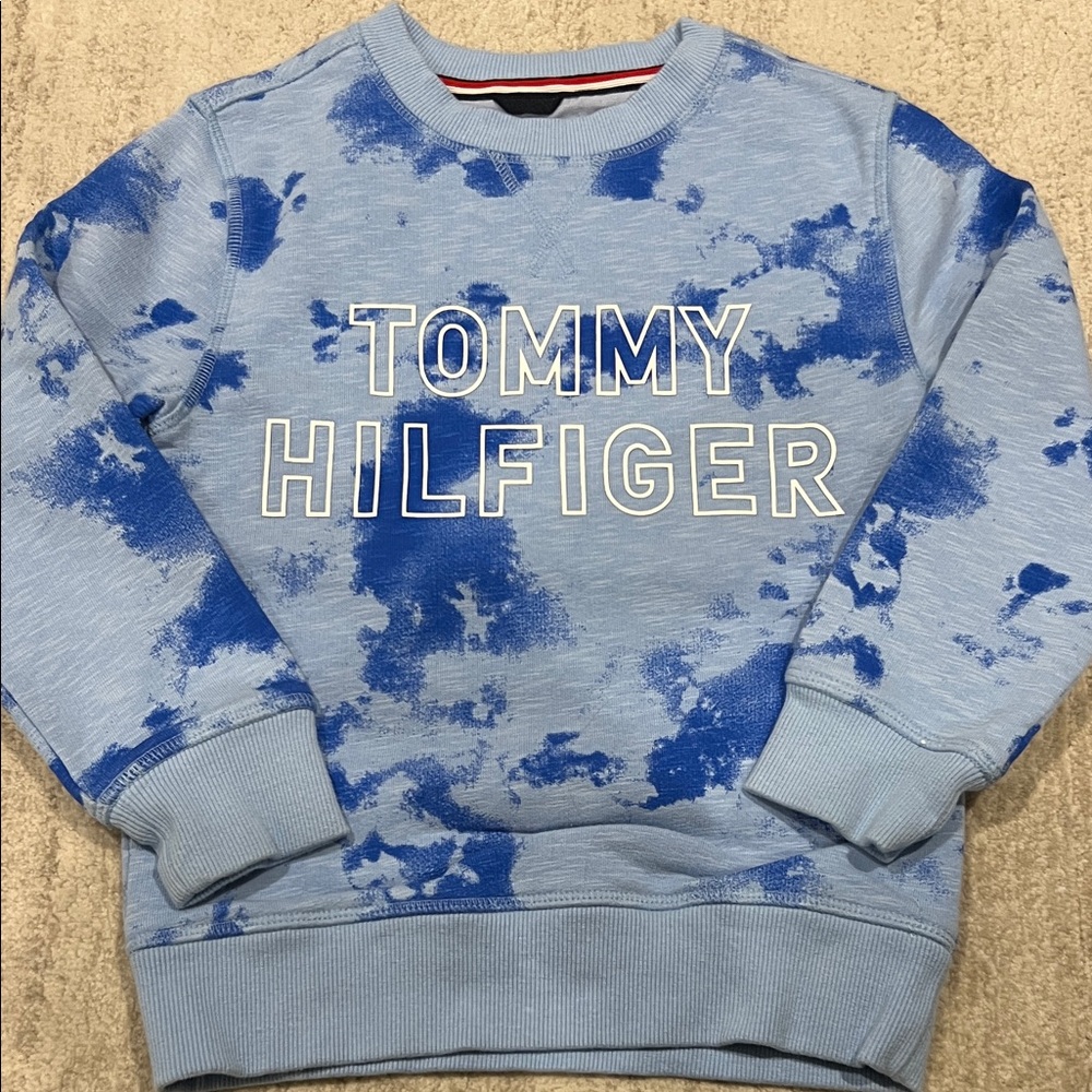 Tommy Hilfiger Light Blue and Navy Sweatshirt